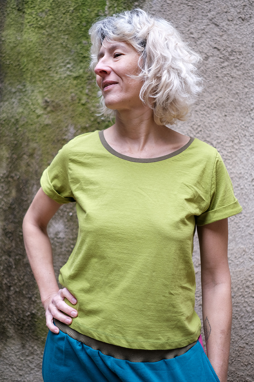 Camiseta entallada manga corta - Imagen 6