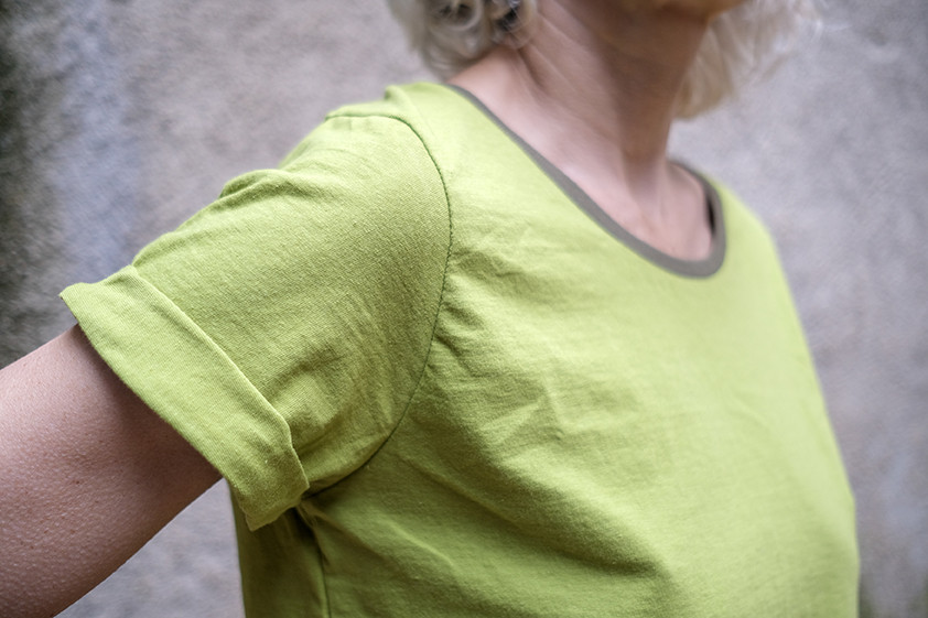 Camiseta entallada manga corta - Imagen 7