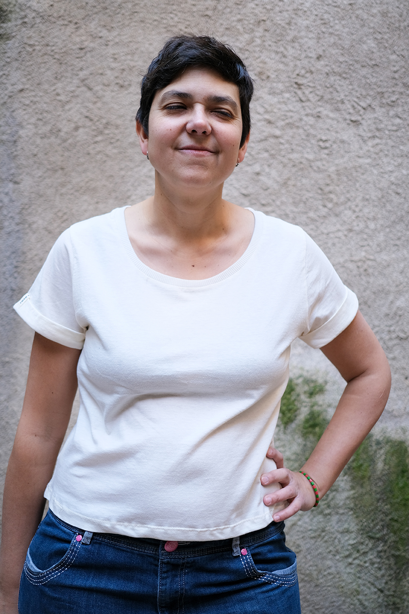 Camiseta entallada manga corta - Imagen 11