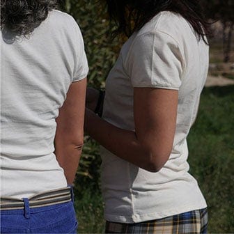 Samarreta bàsica dona en cru o color/ Camiseta mujer básica en crudo o color